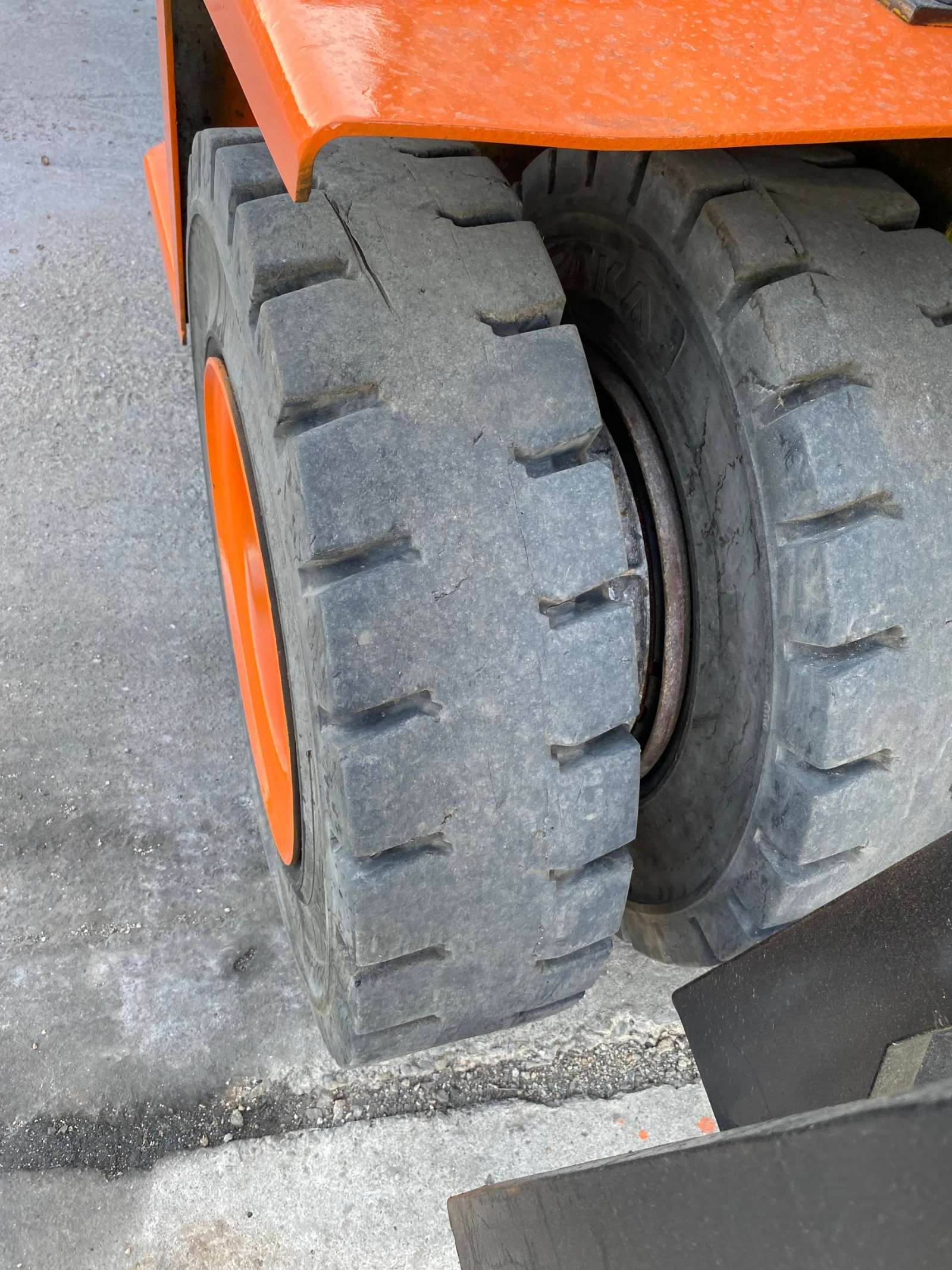  Clark PERKINS | Mobile.bg   7