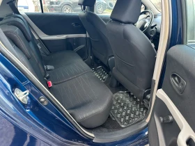 Toyota Yaris 1.3 Автомат, снимка 14