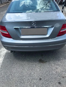 Mercedes-Benz C 200, снимка 2
