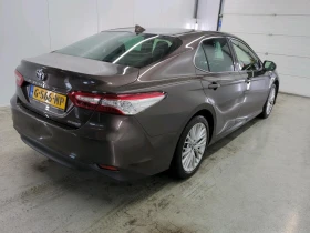 Toyota Camry 2.5 Hybrid Premium | Mobile.bg    3