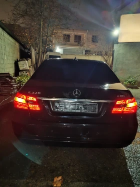 Mercedes-Benz E 220, снимка 3