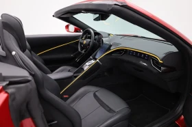 Ferrari Roma SPIDER/CERAMIC/CARBON/CAMERA/ - 232980 € / 455669.27 лв. - 12530361 15
