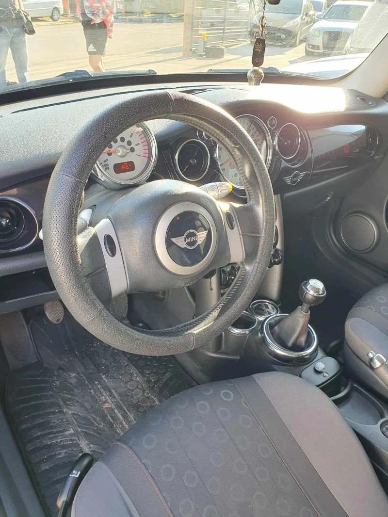 Mini Cooper 1.4 7 Edition, снимка 7 - Автомобили и джипове - 47586570