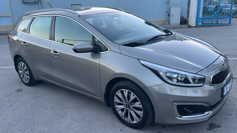 Kia Ceed SW, снимка 2 - Автомобили и джипове - 47767630