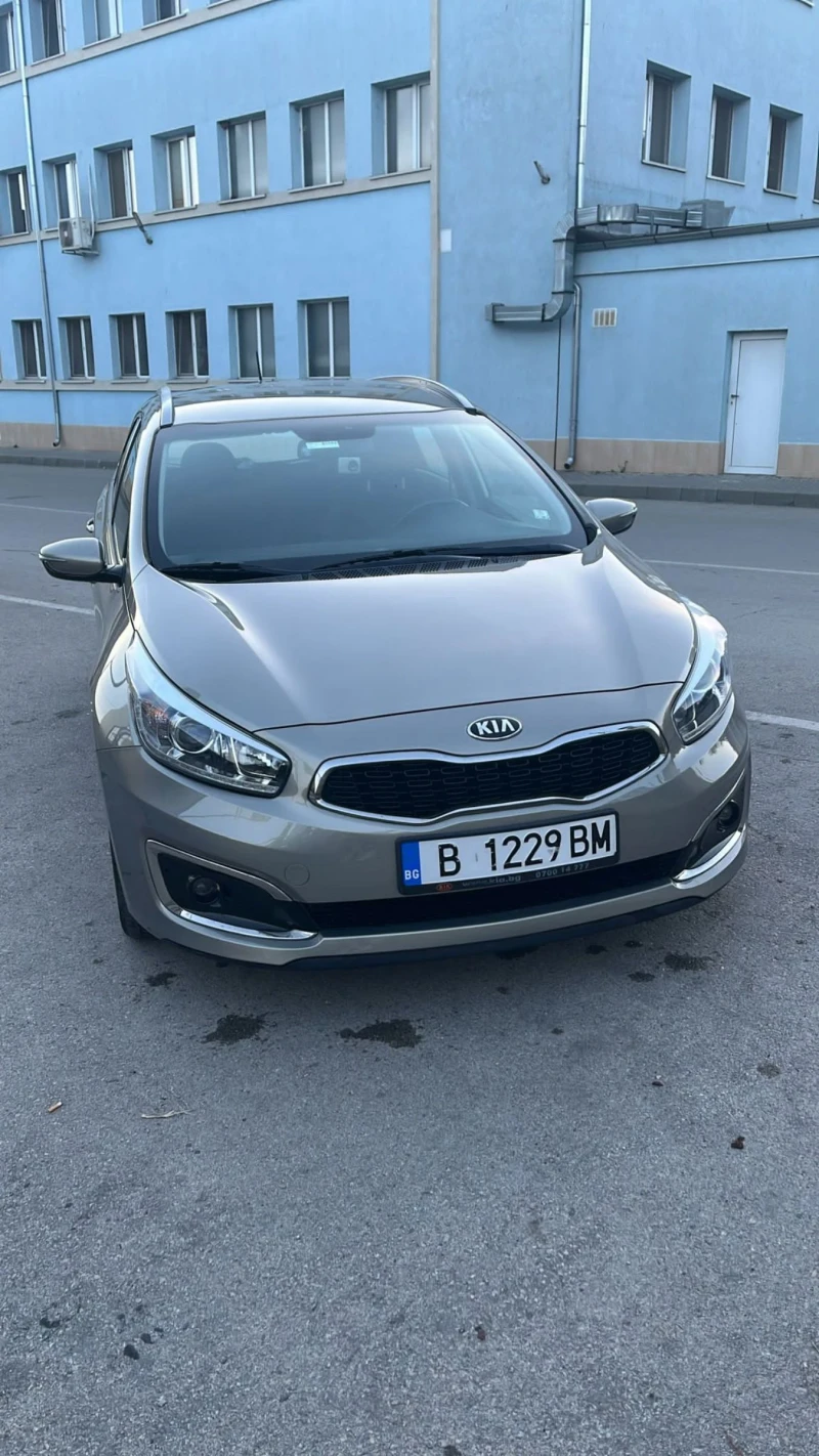 Kia Ceed SW, снимка 1 - Автомобили и джипове - 47767630