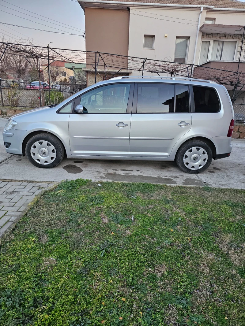 VW Touran 2000 TDI, снимка 6 - Автомобили и джипове - 48854451