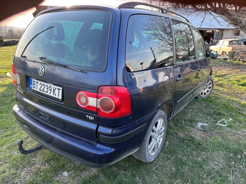 VW Sharan 1.9 тди, снимка 4 - Автомобили и джипове - 51485238