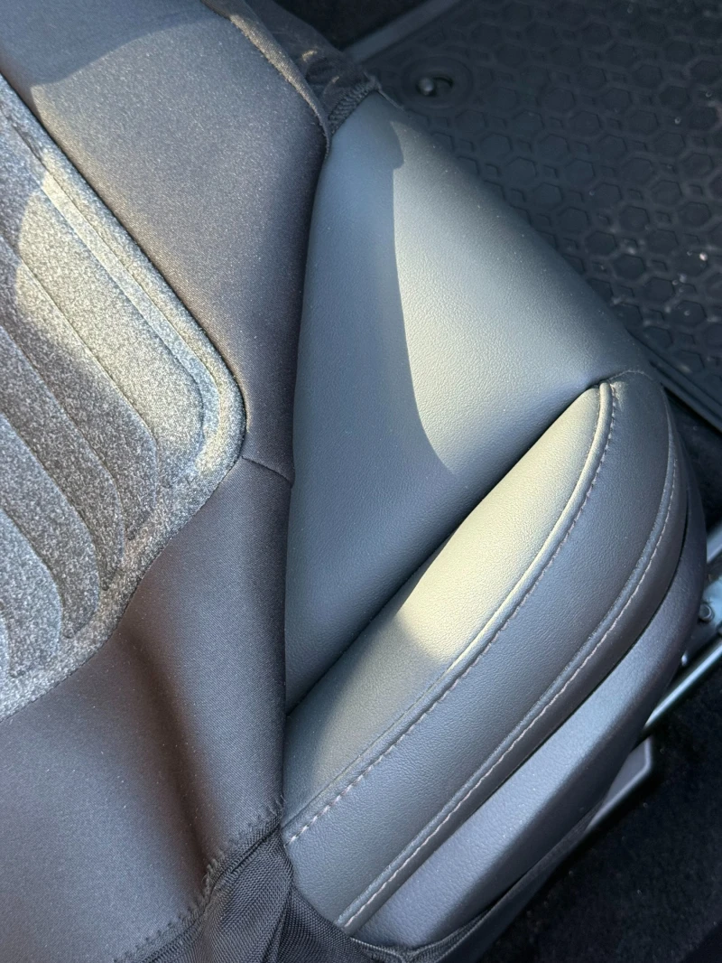 Mazda 3 SKYACTIV-G-2.5LDOHC 4-CYL PREFERRED, снимка 8 - Автомобили и джипове - 52361807