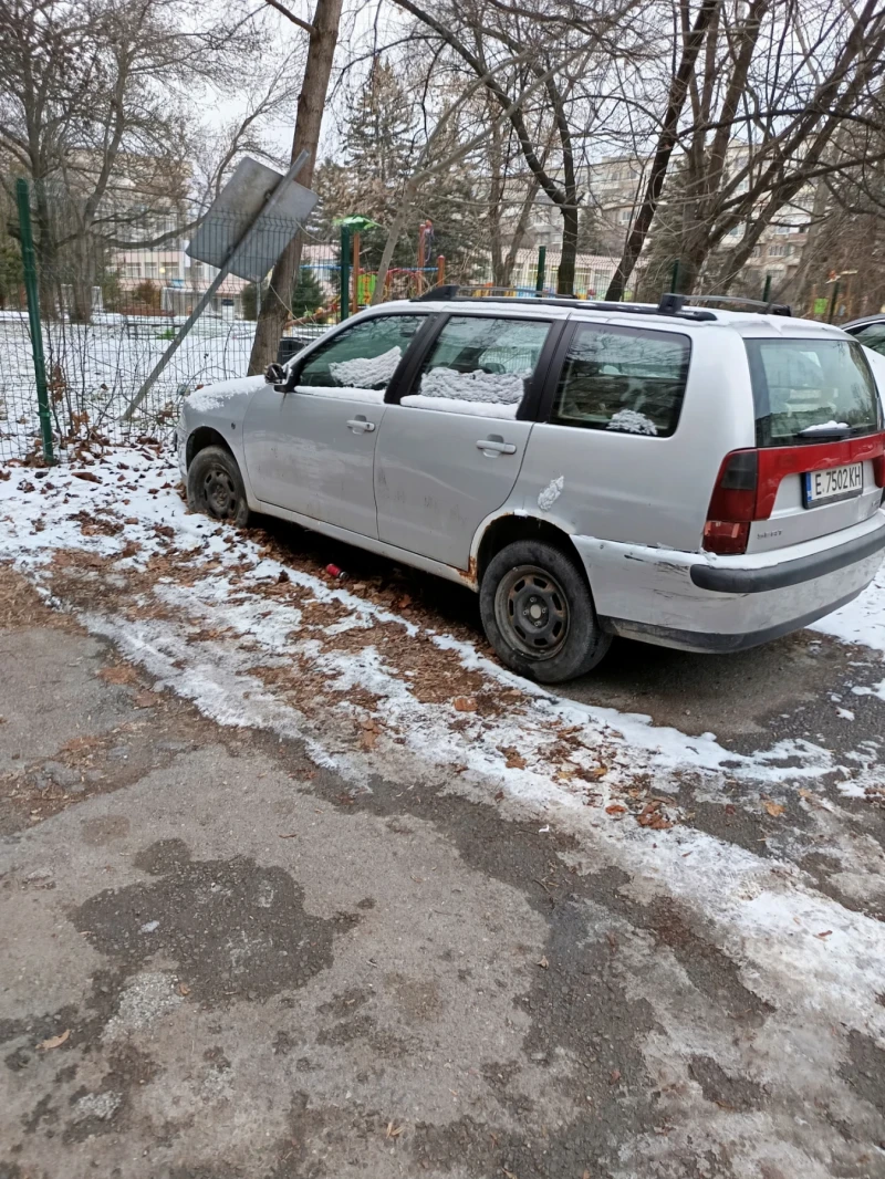 Seat Cordoba Combi, снимка 3 - Автомобили и джипове - 53089750