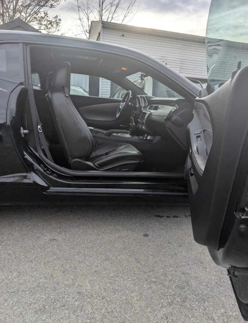 Chevrolet Camaro 3.6 V6 * * Подгреви * * Кожен Салон * * Автоматик , снимка 12 - Автомобили и джипове - 53285481