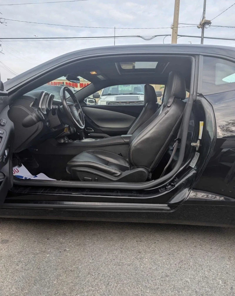 Chevrolet Camaro 3.6 V6 * * Подгреви * * Кожен Салон * * Автоматик , снимка 11 - Автомобили и джипове - 53285481