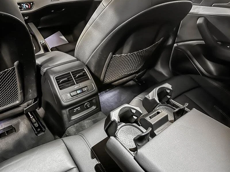 Audi A4 * S-Line* * HeadUp* AвтоКредит* (ЦЕНА ДО БГ), снимка 17 - Автомобили и джипове - 54032421