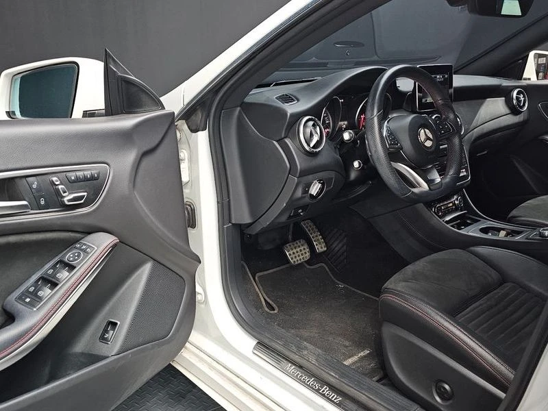 Mercedes-Benz CLA CLA220 AMG Line| 184к.с.| ВКЛ.ТЕХНОТЕСТ, снимка 11 - Автомобили и джипове - 55616442