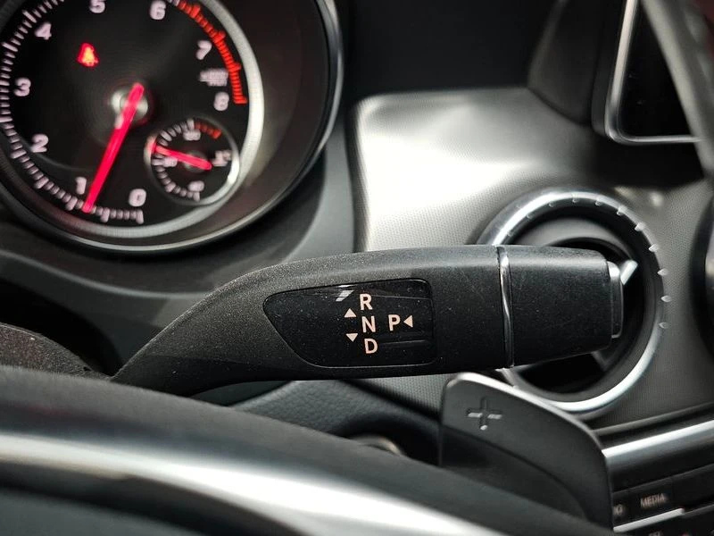 Mercedes-Benz CLA CLA220 AMG Line| 184к.с.| ВКЛ.ТЕХНОТЕСТ, снимка 9 - Автомобили и джипове - 55616442