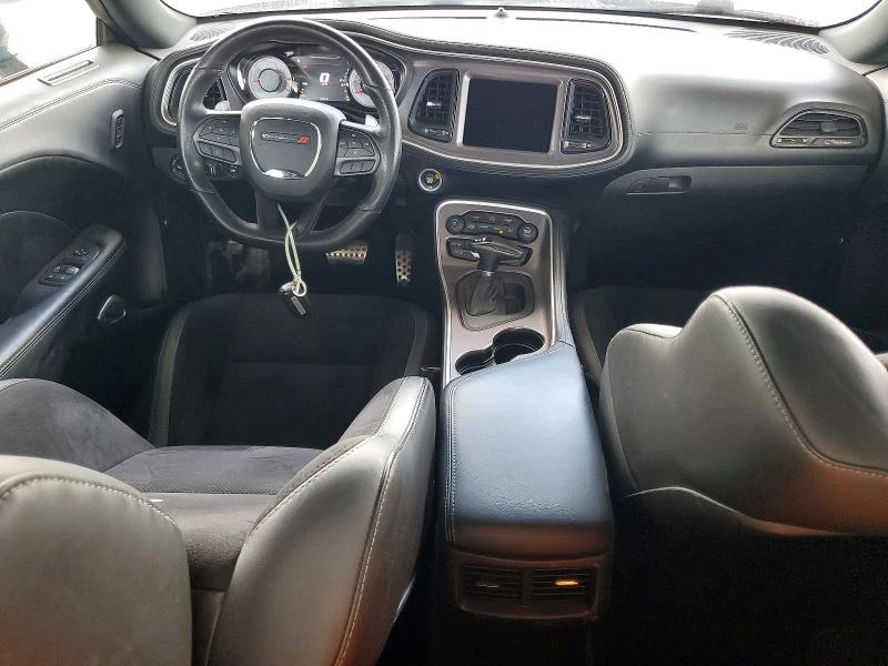 Dodge Challenger 6.4 SRT* Клип на двигателя, снимка 8 - Автомобили и джипове - 55626121