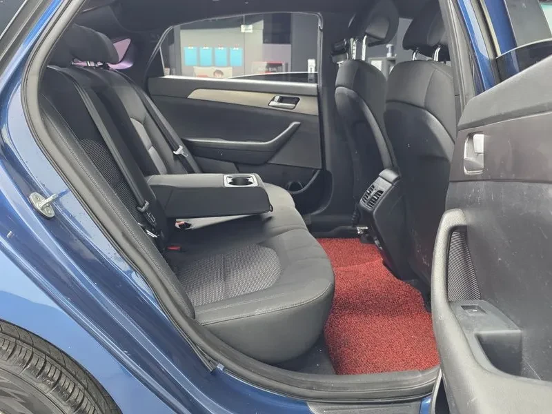 Hyundai Sonata 2.0T SMART, снимка 11 - Автомобили и джипове - 55717558