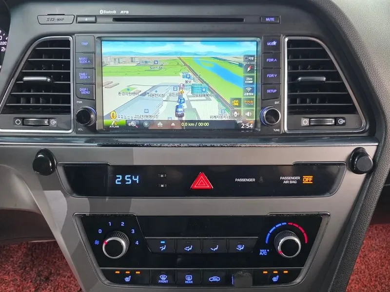 Hyundai Sonata 2.0T SMART, снимка 14 - Автомобили и джипове - 55717558