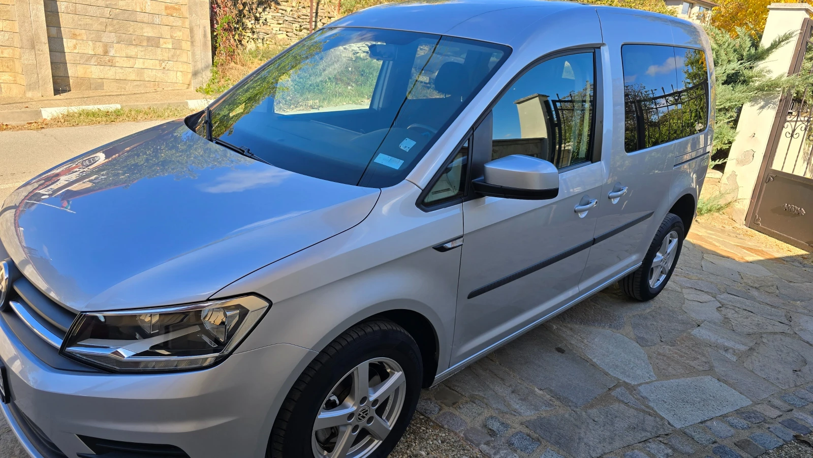 VW Caddy Kombi Trendline 2.0  TDI /6+ 1/ГАРАНЦИОНЕН - изображение 3