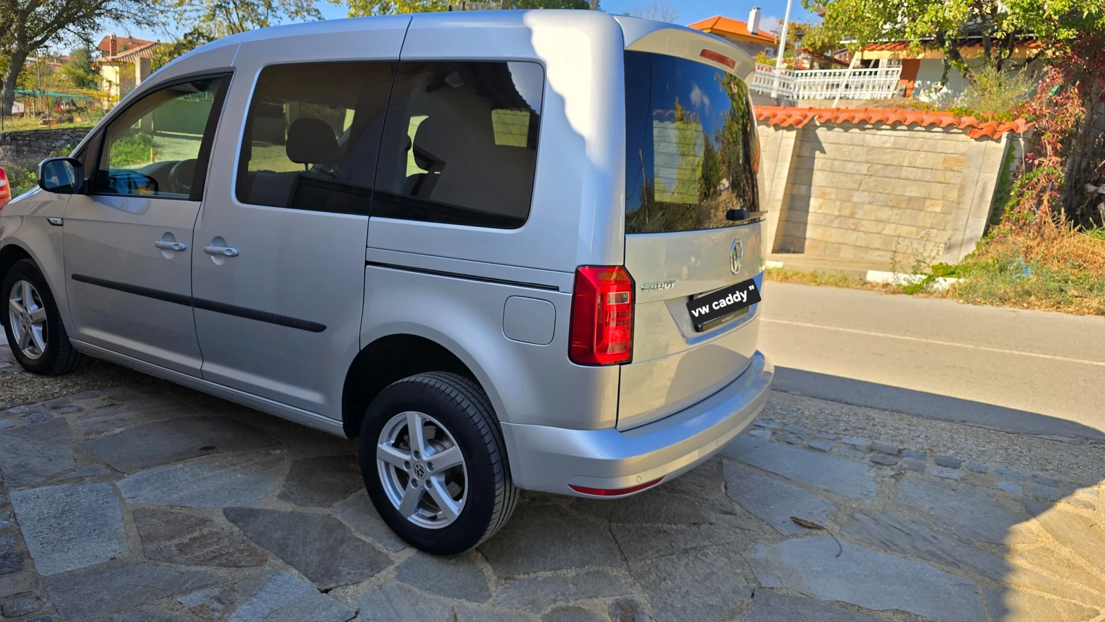 VW Caddy Kombi Trendline 2.0  TDI /6+ 1/ГАРАНЦИОНЕН - изображение 4