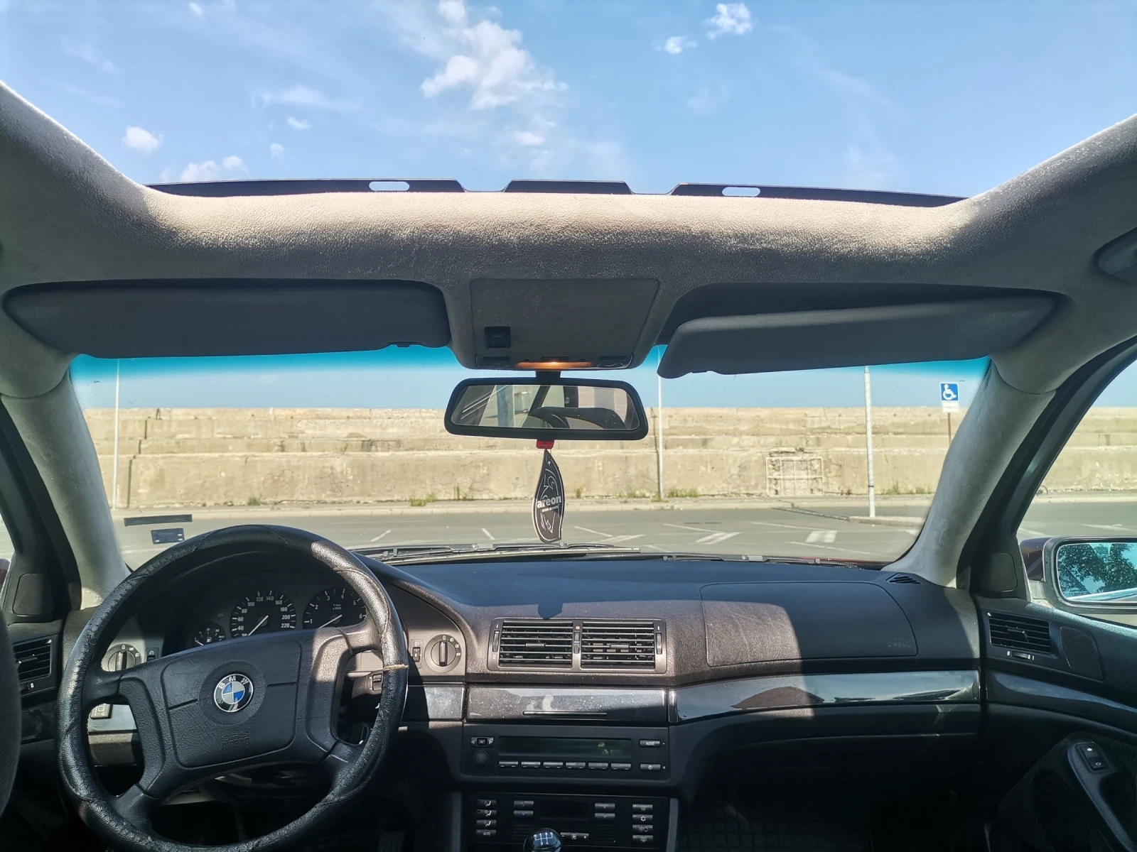BMW 523 2.5 170 - изображение 6