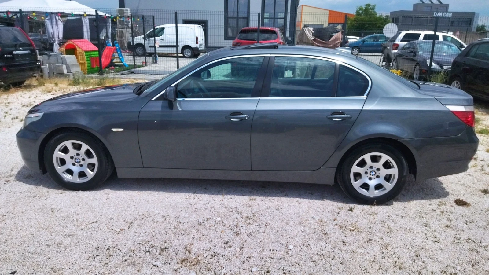 BMW 525 D NAVI ВСИЧКИ ЕКСТРИ  - изображение 8