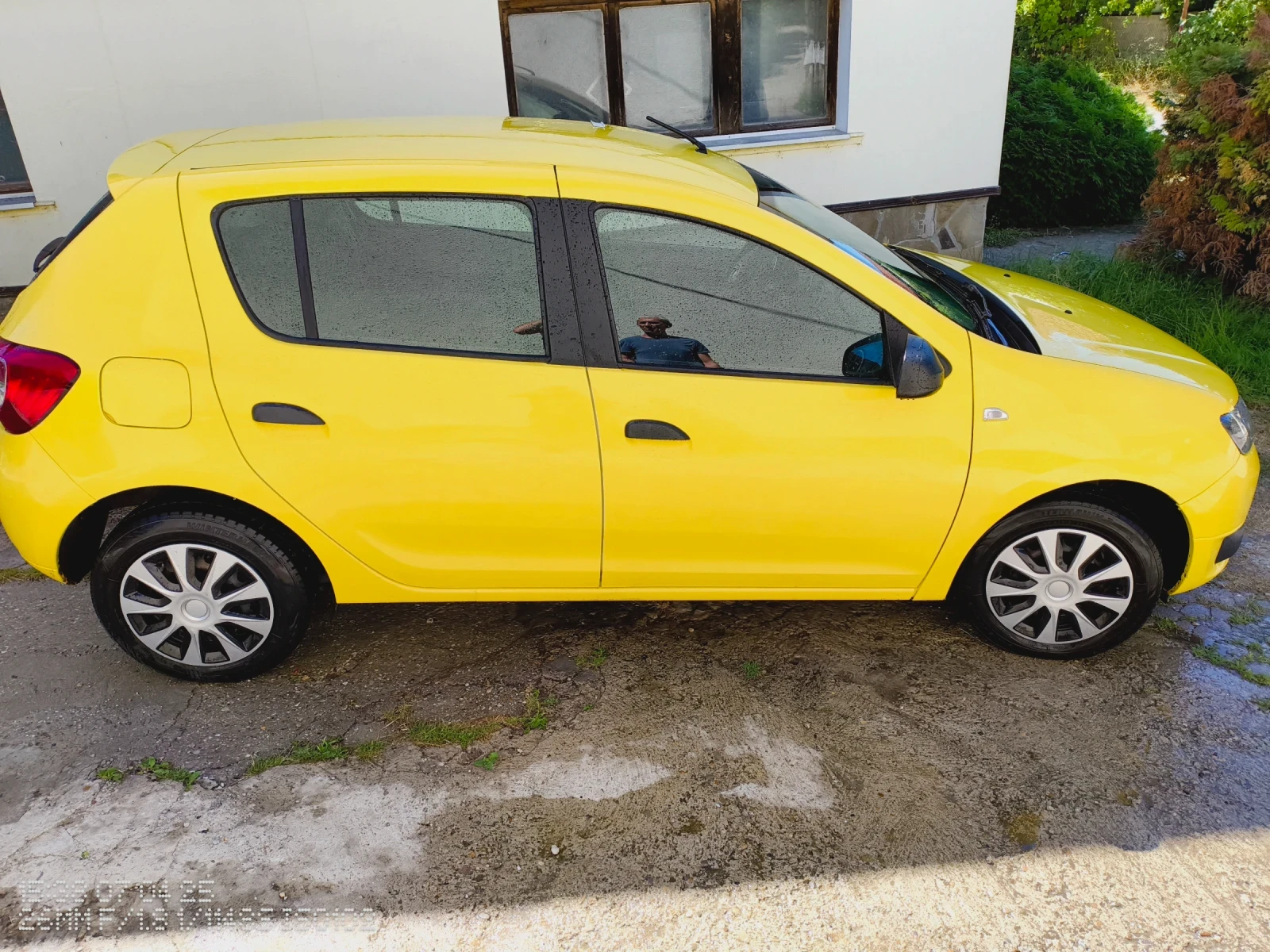 Dacia Sandero 1.5 DCi - изображение 6