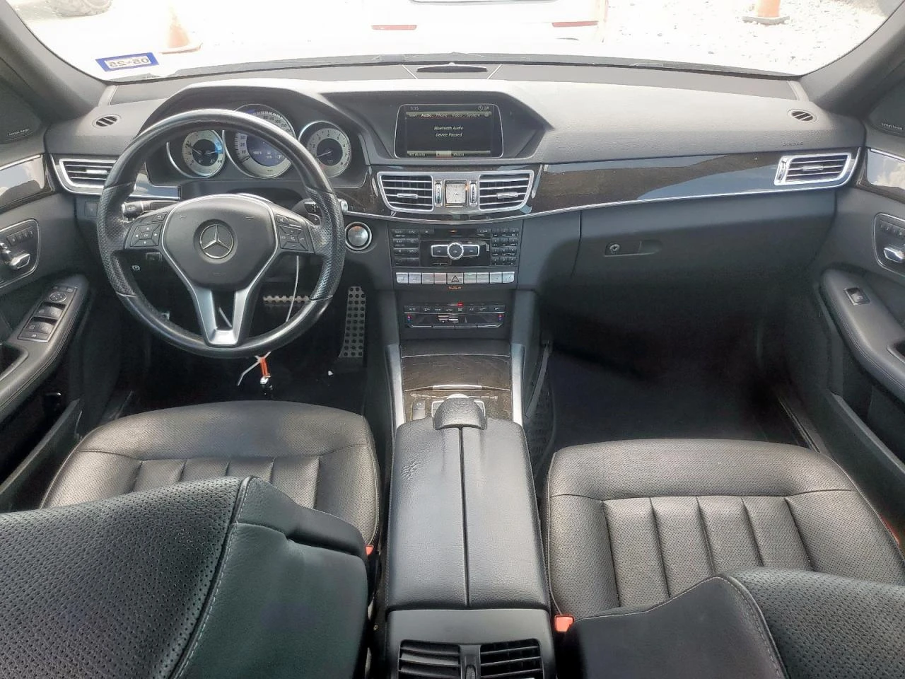 Mercedes-Benz E 500 4MATIC* Harman/Kardon* Обдухване* Keyless - изображение 8