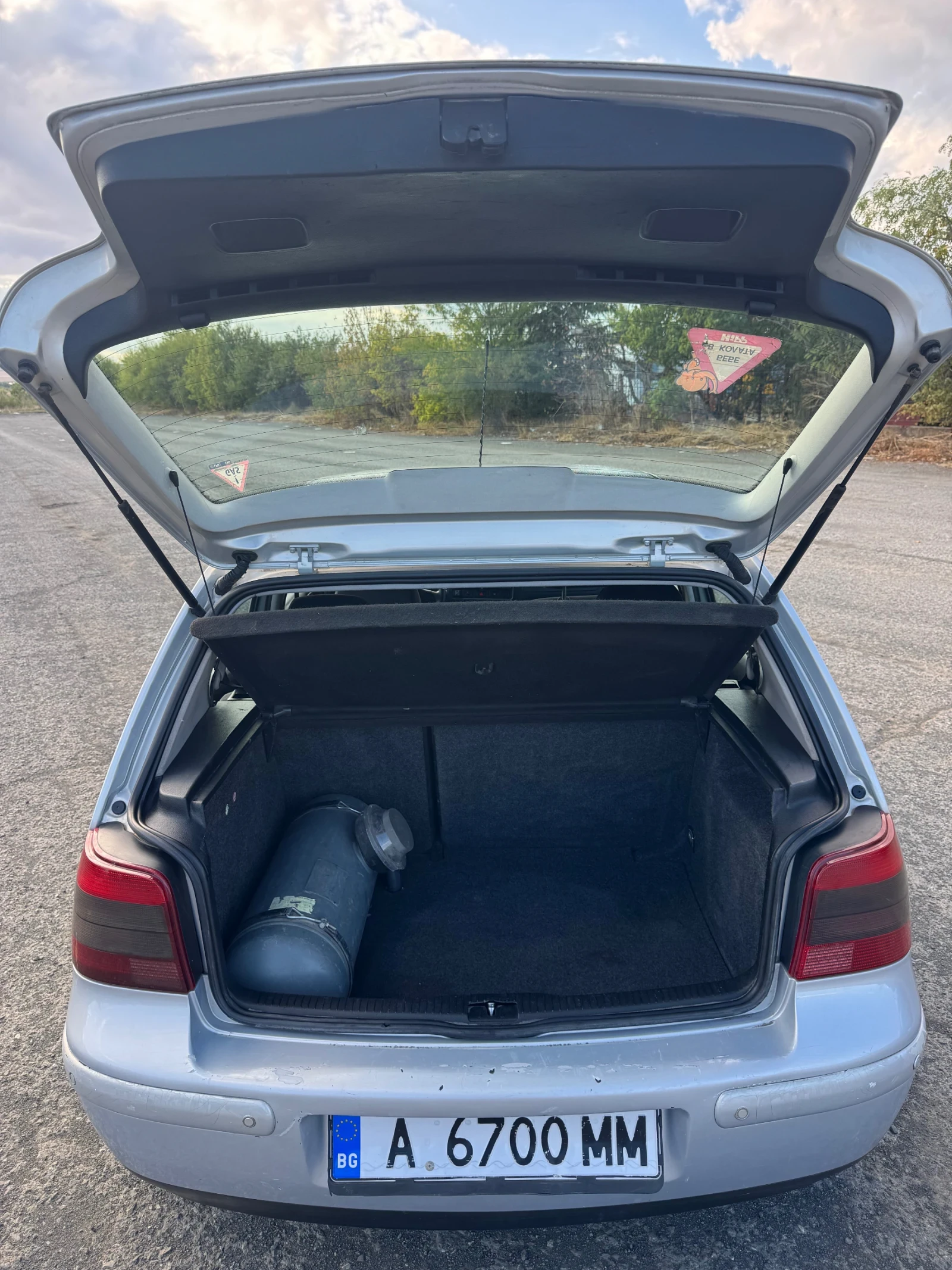 VW Golf 1.6 101к.с. - изображение 5