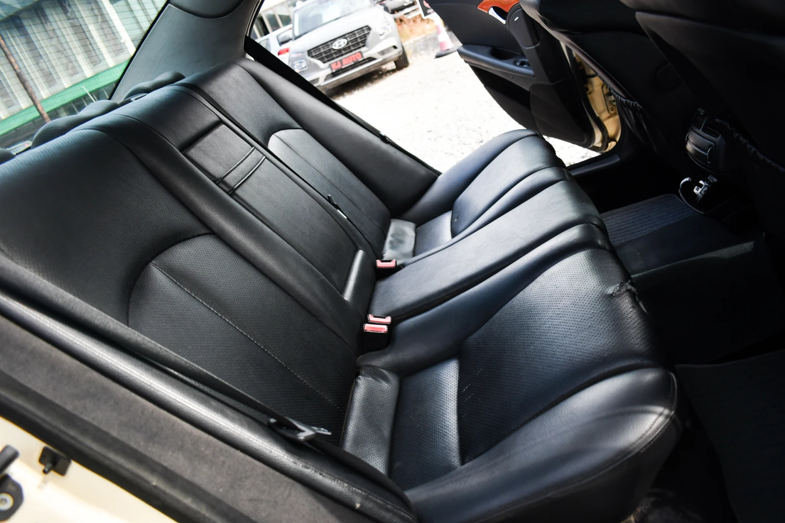 Mercedes-Benz E 200 NGT . | Mobile.bg   11