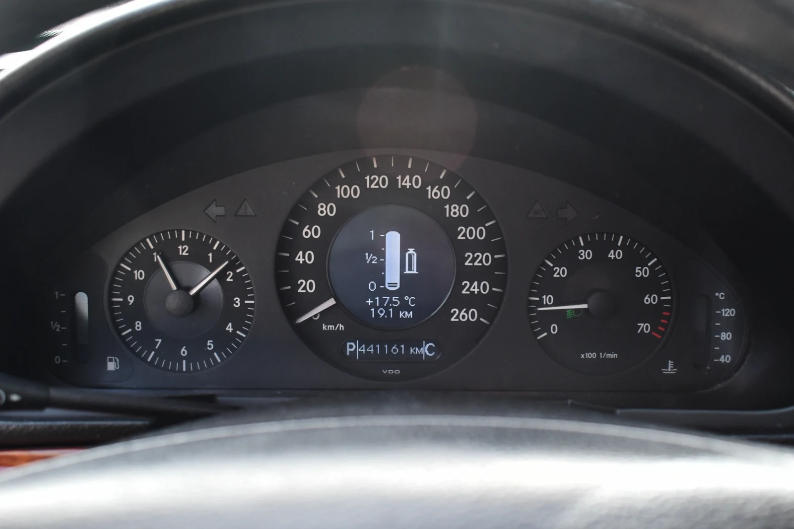 Mercedes-Benz E 200 NGT . | Mobile.bg   17