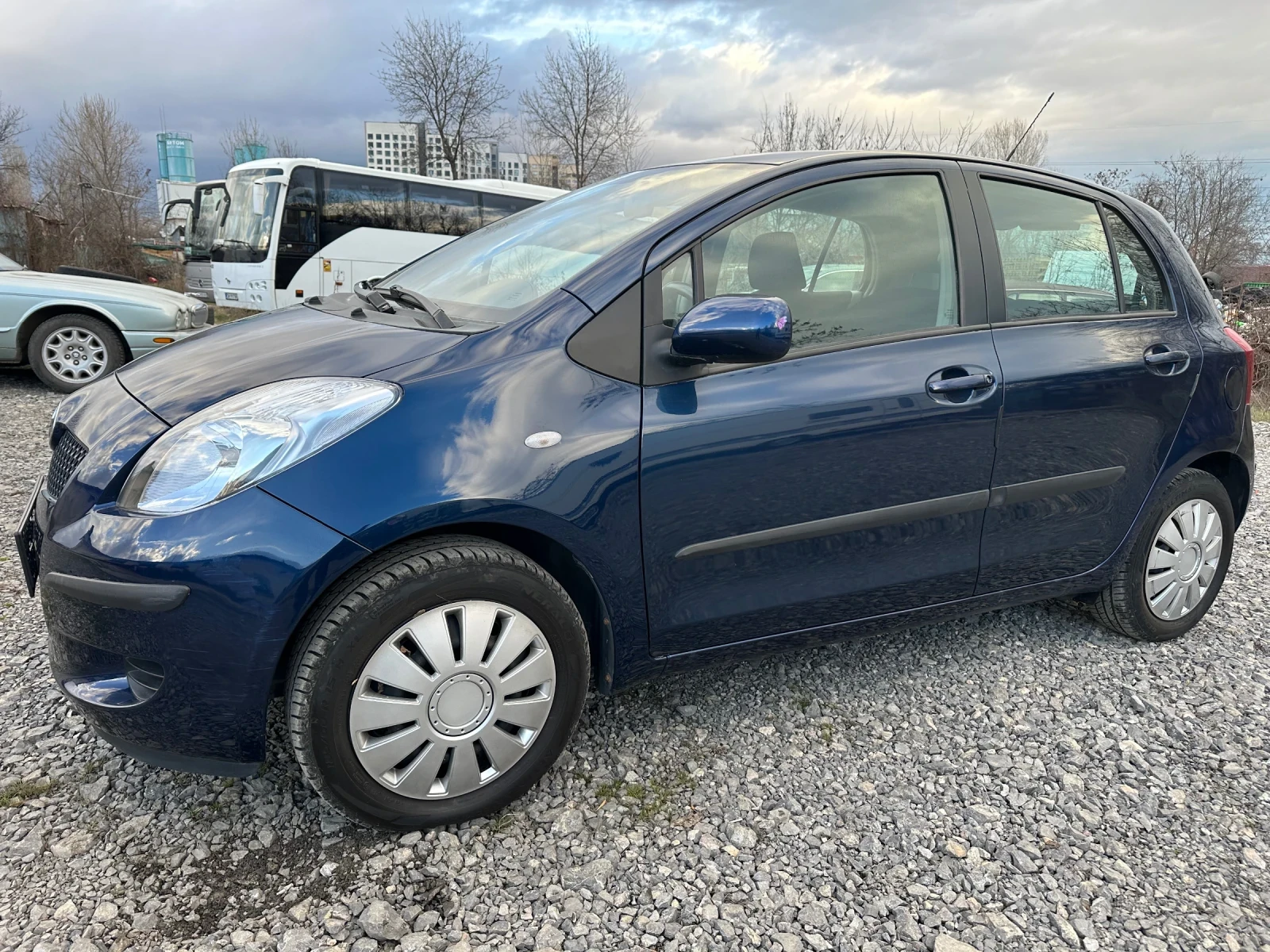 Toyota Yaris 1.3 ������� | Mobile.bg � ����������� 1