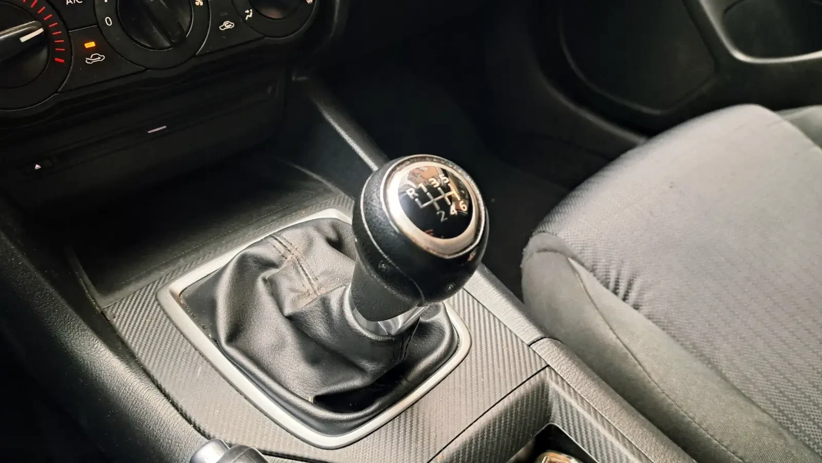 Mazda 3 (BM) 2.0 SkyActiv-G (120 кс) - изображение 10