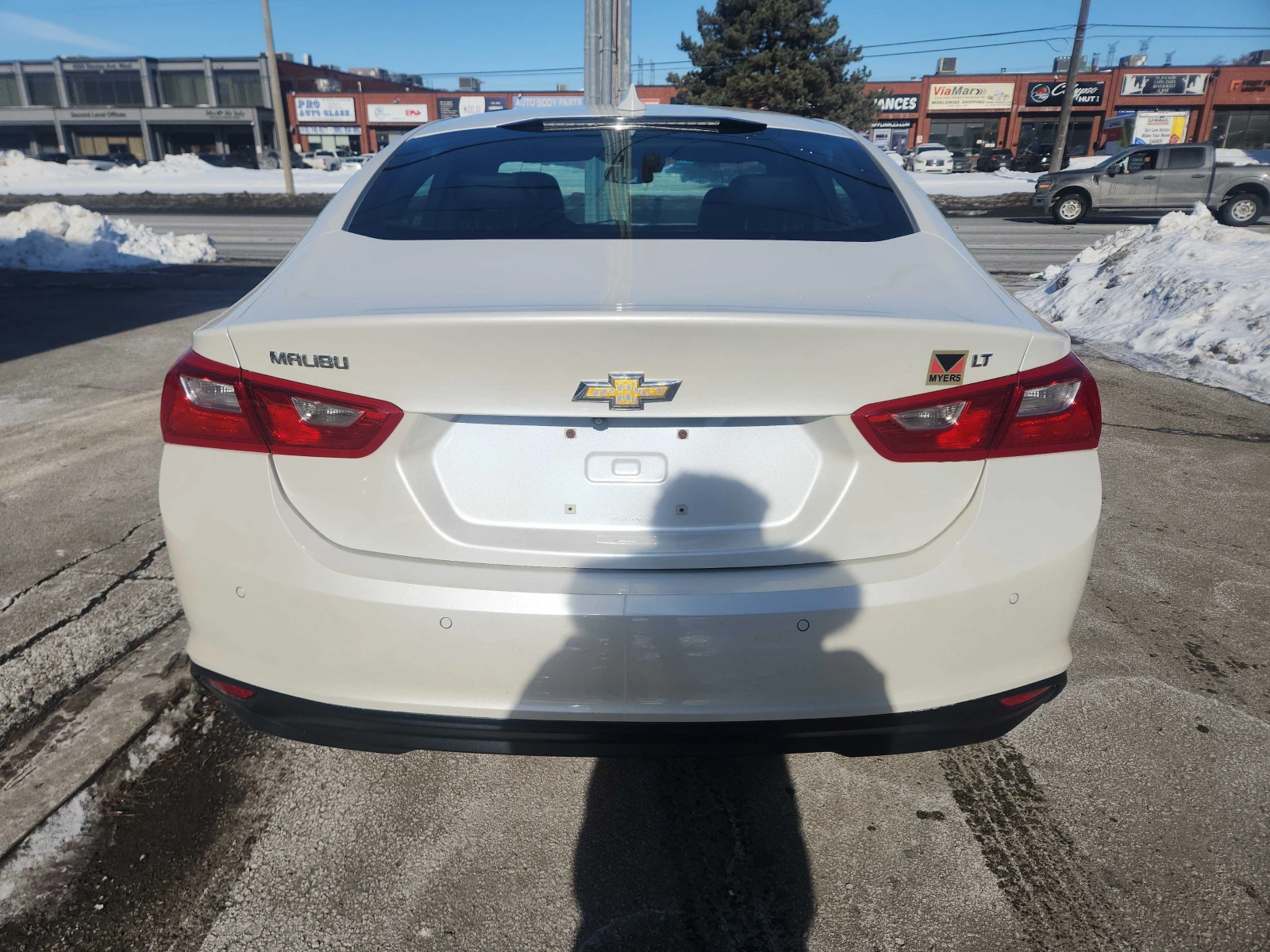 Chevrolet Malibu 1.5L 4cyl FWD - изображение 3