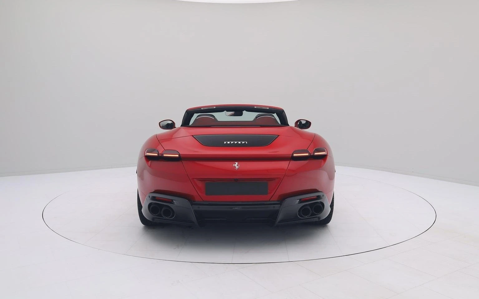 Ferrari Roma SPIDER/CERAMIC/CARBON/CAMERA/, снимка 5 - Автомобили и джипове - 53823368