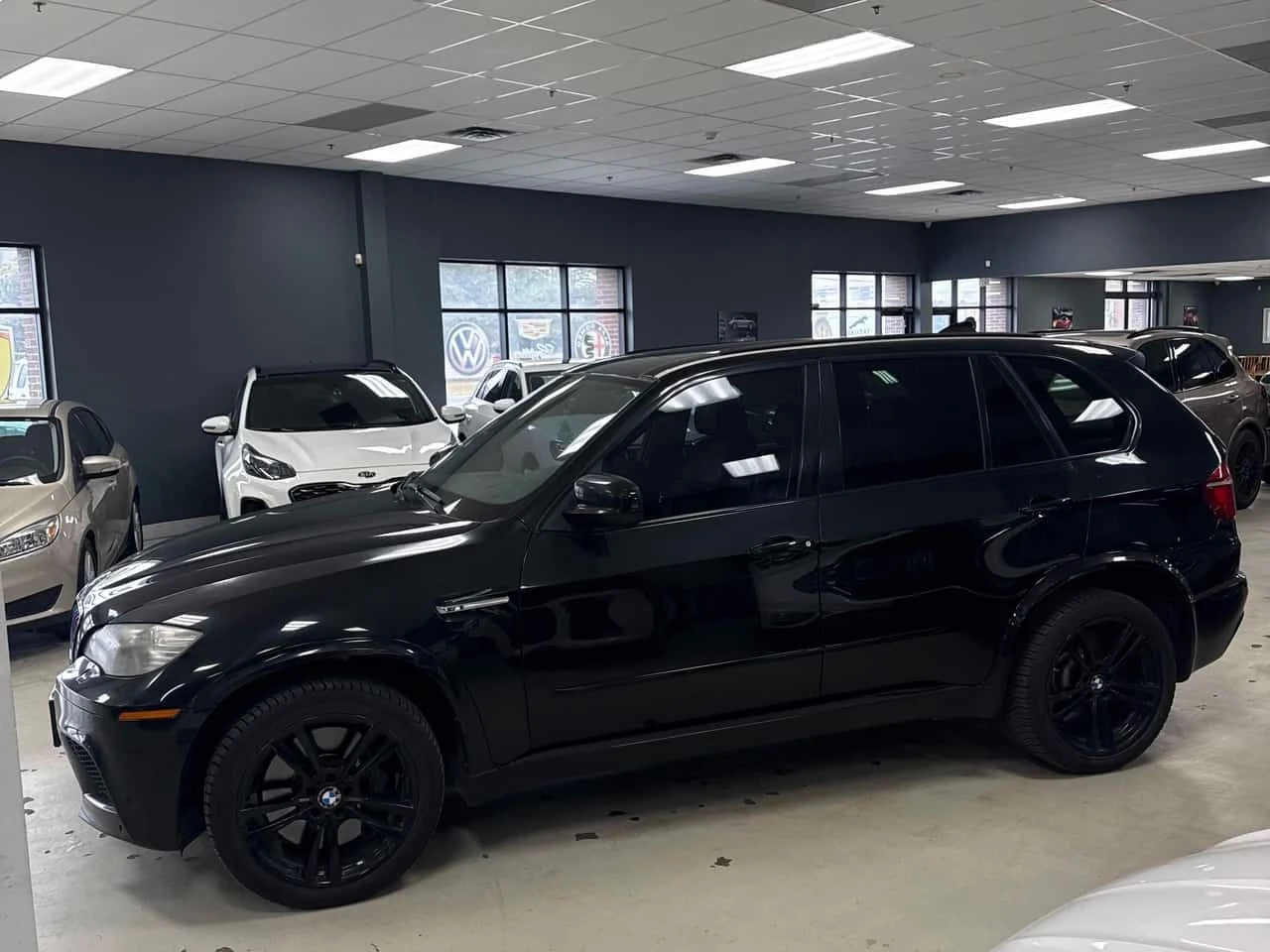 BMW X5M * AWD 4DR * ПОДГРЕВ * КЛИП НА МОТОРА, снимка 3 - Автомобили и джипове - 53994300