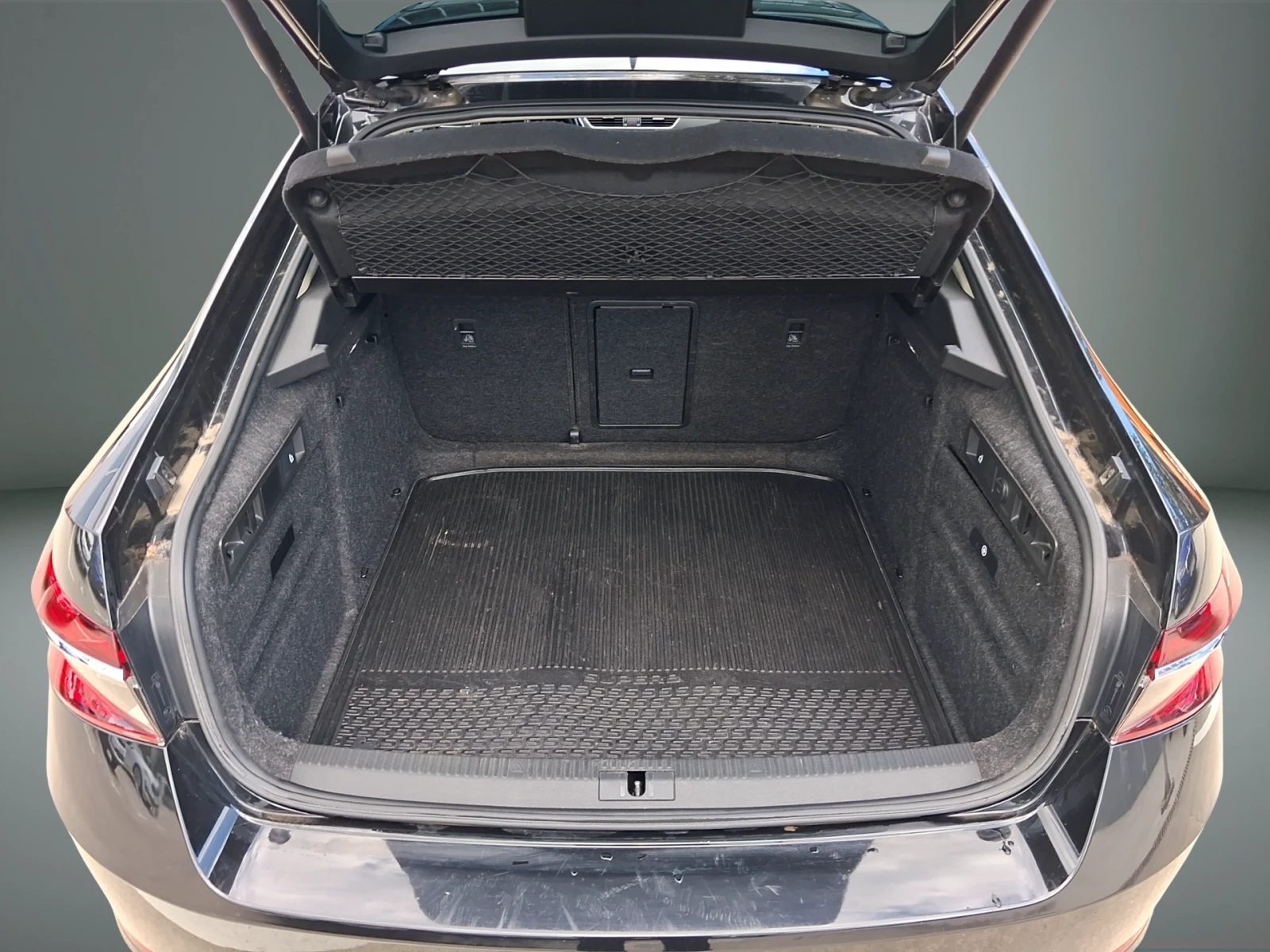 Skoda Superb L&K 2, 0TDI, 200 к.с., 7DSG, 4x4, снимка 13 - Автомобили и джипове - 54972337