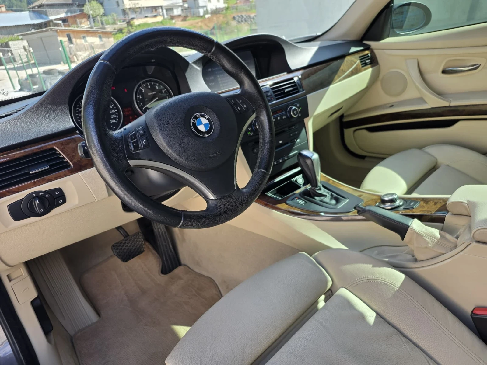 BMW 330, снимка 7 - Автомобили и джипове - 55071467