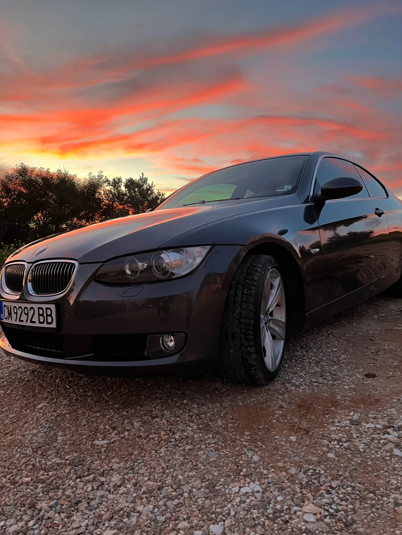 BMW 330, снимка 2 - Автомобили и джипове - 55071467