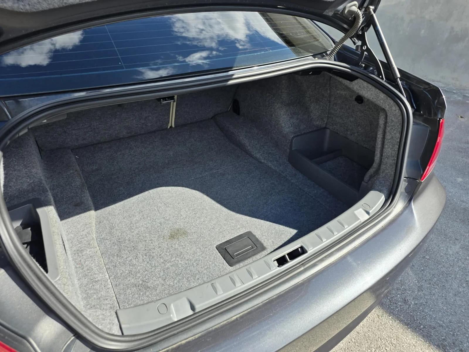 BMW 330, снимка 11 - Автомобили и джипове - 55071467