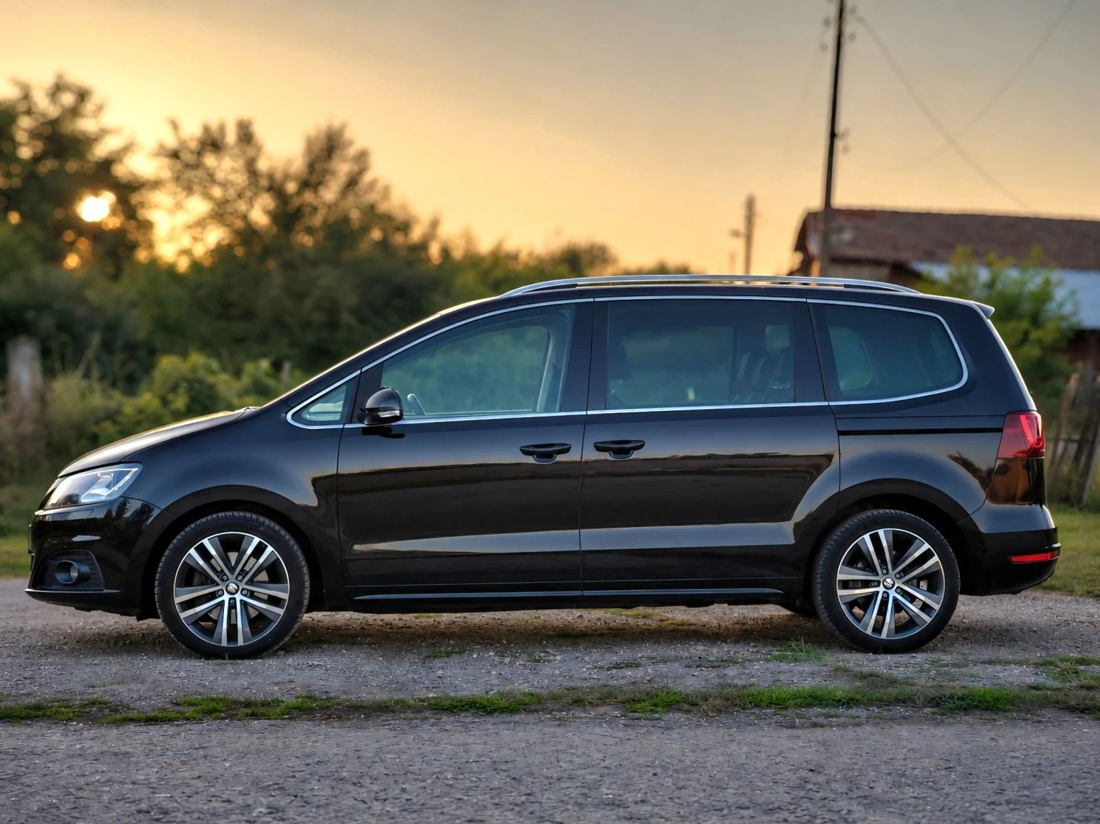 Seat Alhambra FR-Line/DSG/Pano/Кожа, снимка 2 - Автомобили и джипове - 56210559