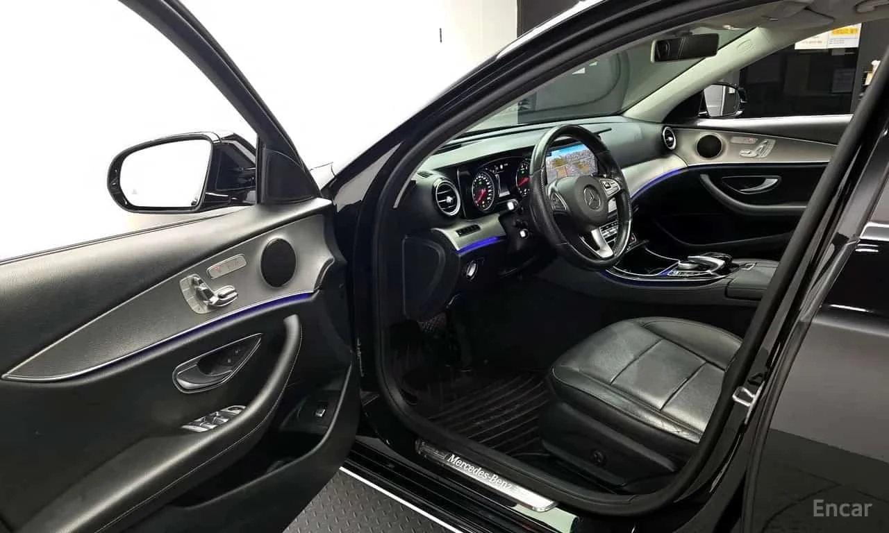 Mercedes-Benz E 200 Avantgarde | АВТОФИНАНСИРАНЕ | ЦЕНА ДО БЪЛГАРИЯ, снимка 10 - Автомобили и джипове - 56211665