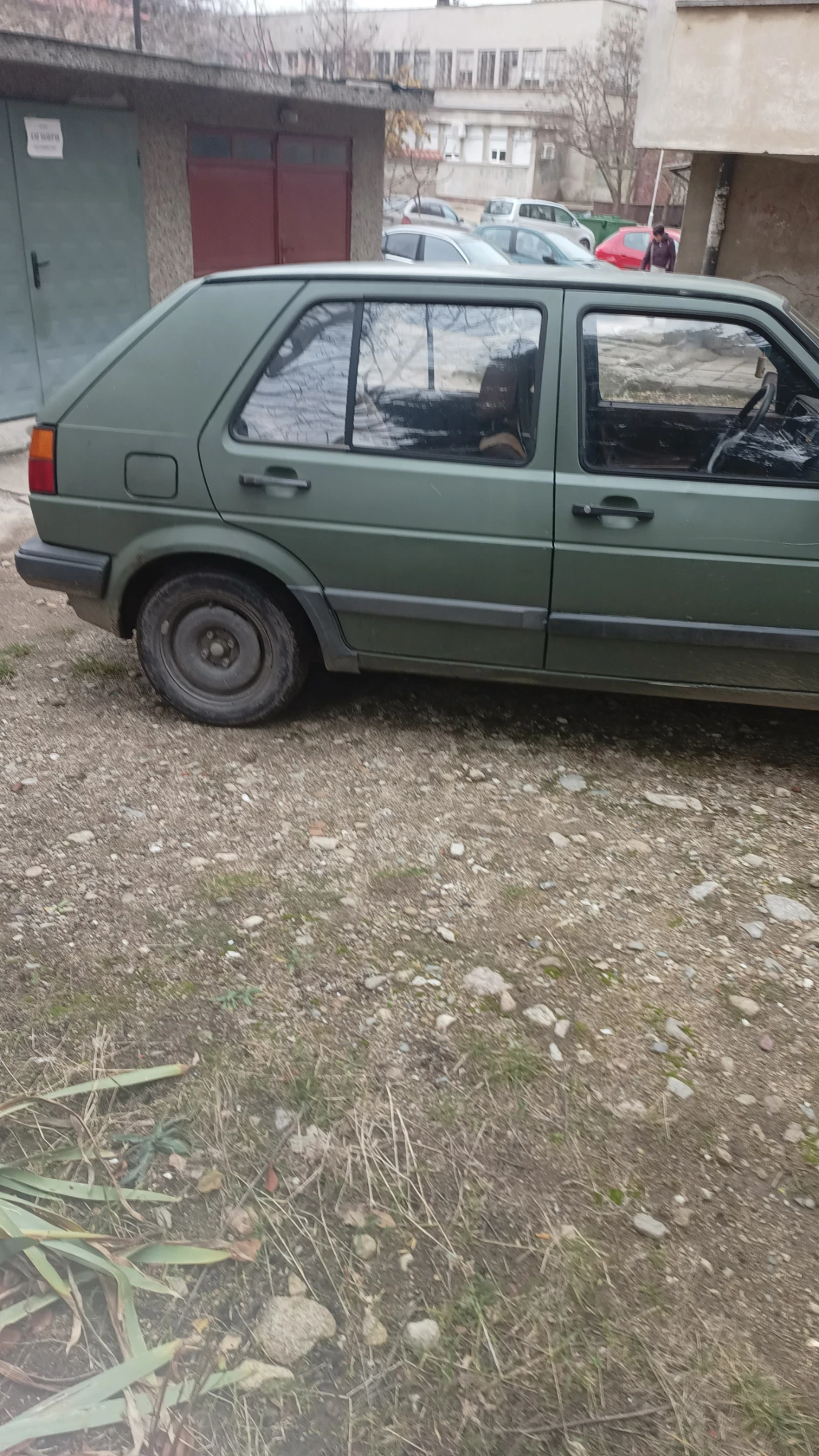 VW Golf 1.6D, снимка 7 - Автомобили и джипове - 56476084
