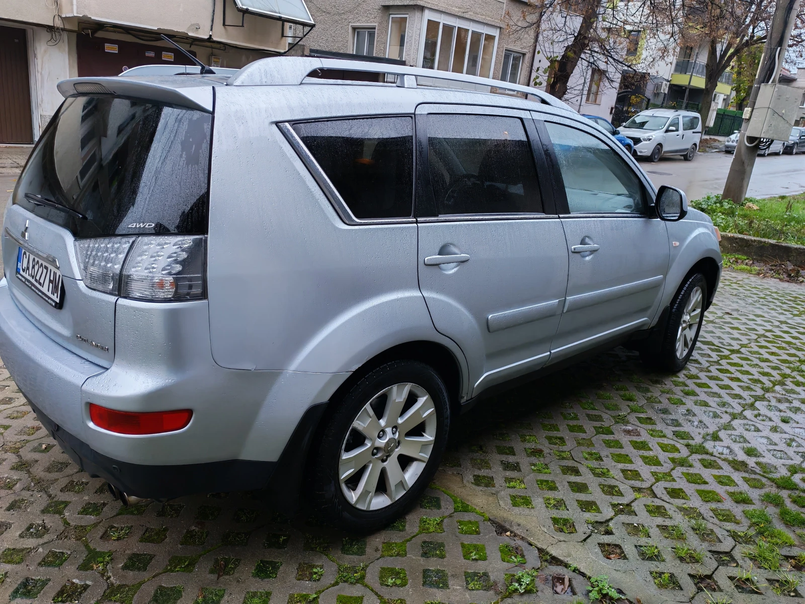 Mitsubishi Outlander 2.2 DID - изображение 2