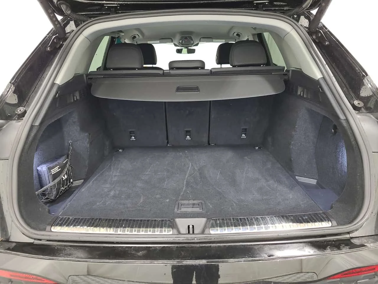 Audi Q5 2.0 TFSI QUATTRO| 360 КАМЕРИ| HUD| CARFAX , снимка 8 - Автомобили и джипове - 53894877