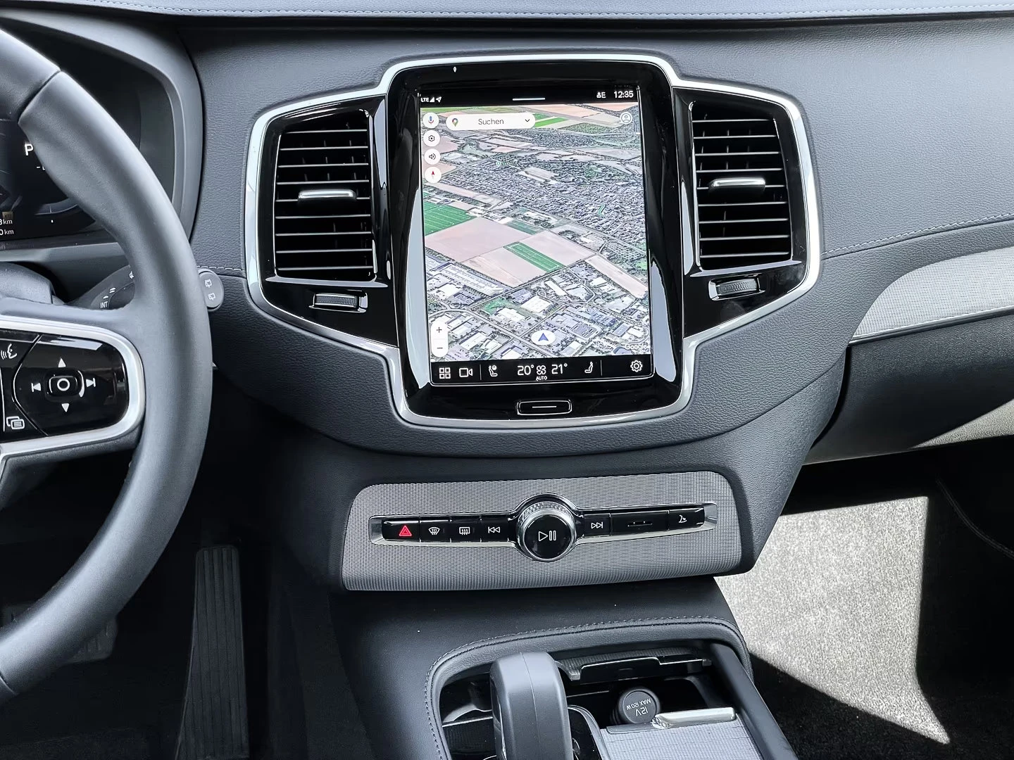 Volvo Xc90 T8/455HP/4X4/RECHARGEPLUS/LED/CAM/ACC/H&K/273z, снимка 8 - Автомобили и джипове - 54111944