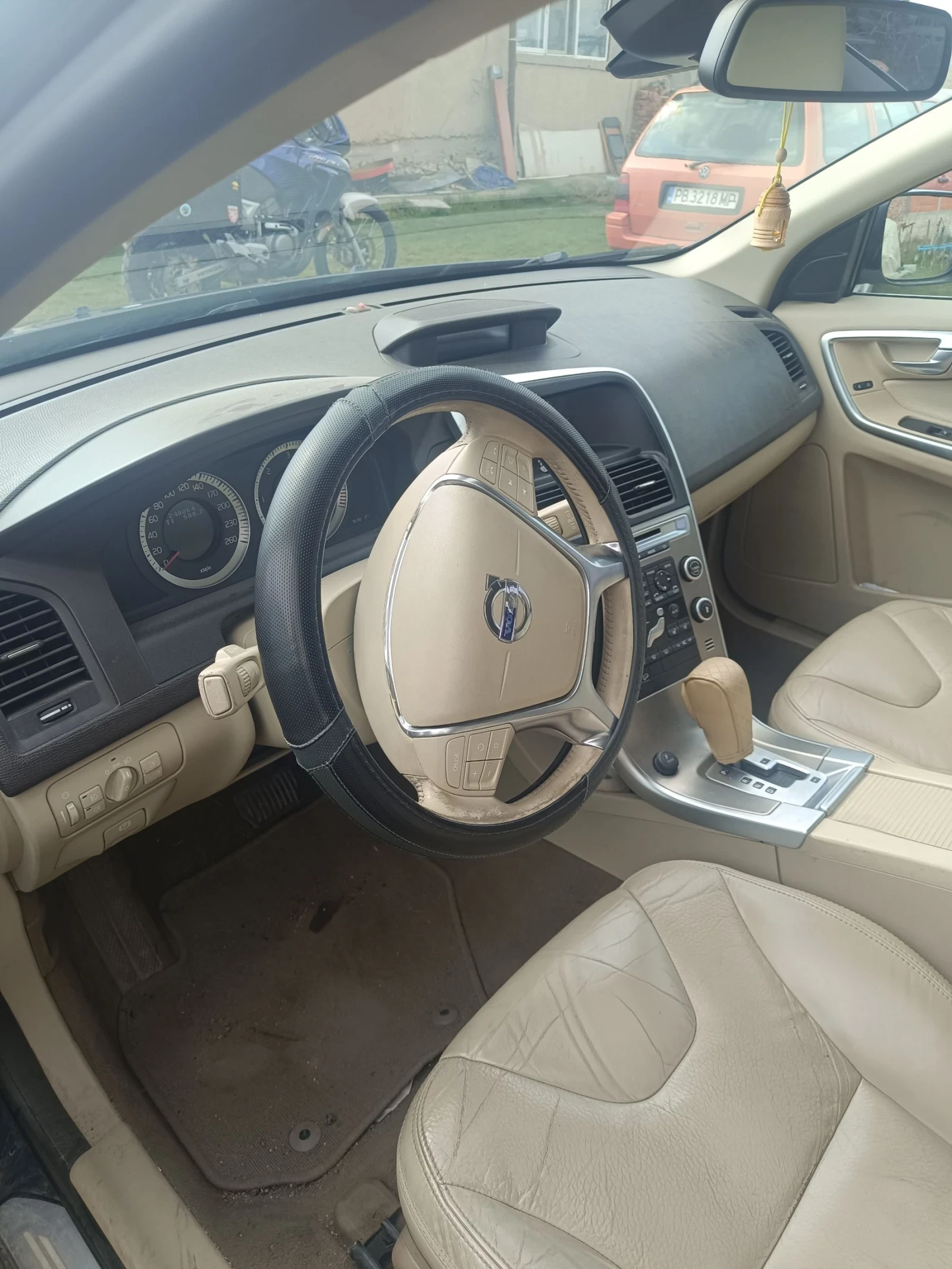 Volvo XC60 D5, снимка 8 - Автомобили и джипове - 54373940