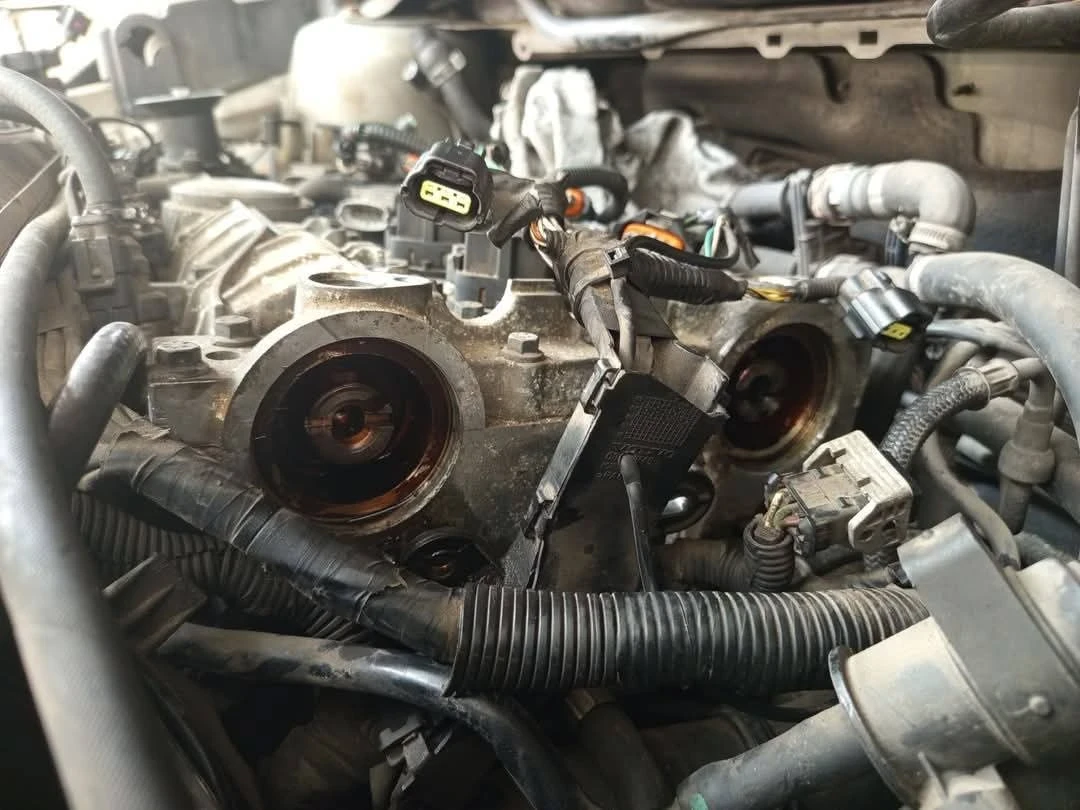 Ford Kuga 2.5T AWD, снимка 11 - Автомобили и джипове - 54444146