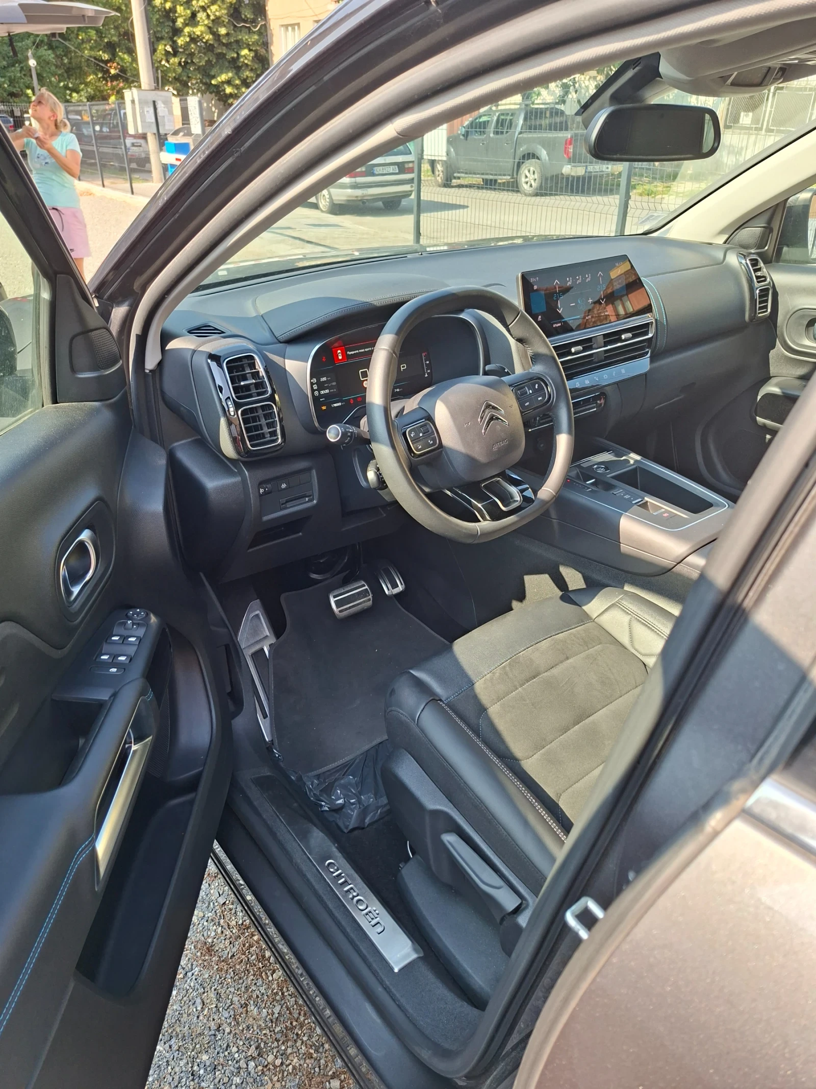 Citroen C5 Aircross, снимка 5 - Автомобили и джипове - 55449472