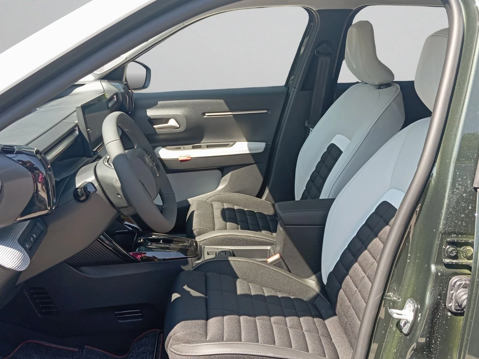 Citroen C3 Aircross MAX Electric 113 Extended range Automatic , снимка 11 - Автомобили и джипове - 55543452