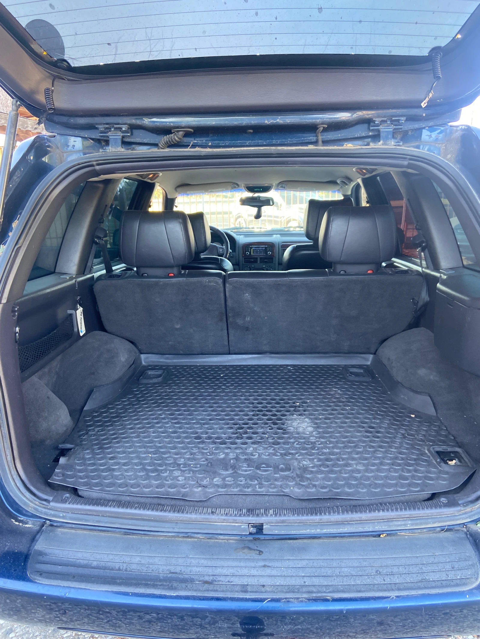 Jeep Grand cherokee 4.7 газ Quadra Drive, снимка 11 - Автомобили и джипове - 55659823